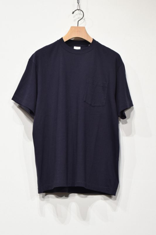 COMOLI (コモリ) SURPLUS Tシャツ [NAVY]