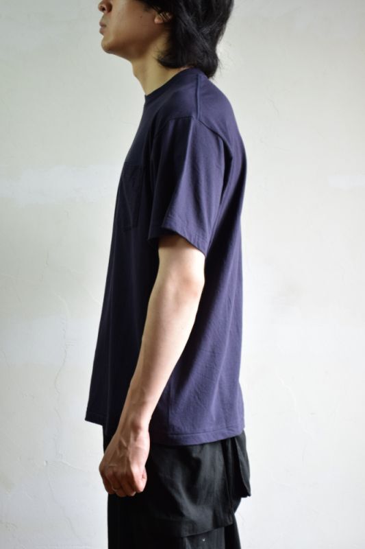 COMOLI (コモリ) SURPLUS Tシャツ [NAVY]